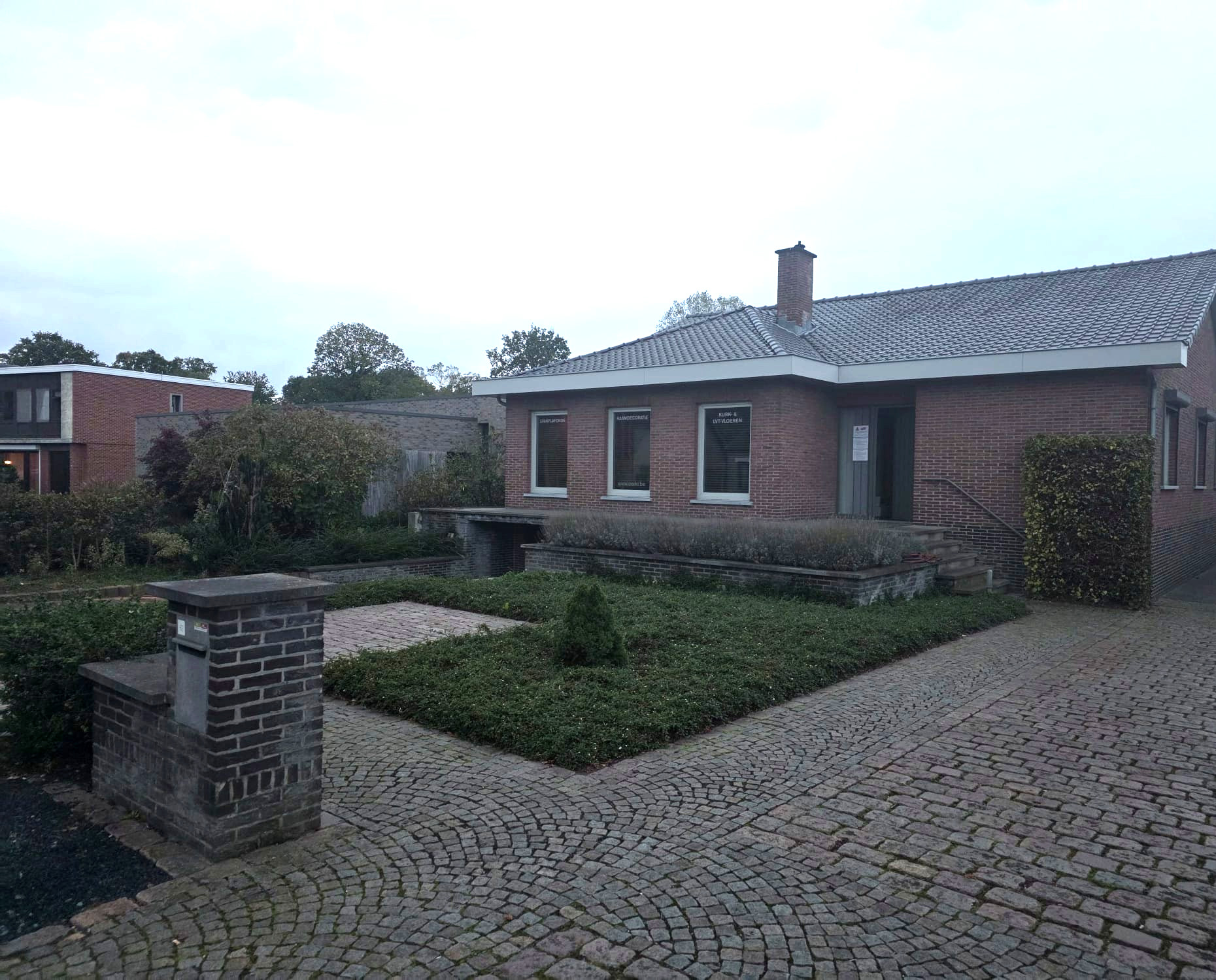 Buitenzicht van de inspiratieruimte in Peer